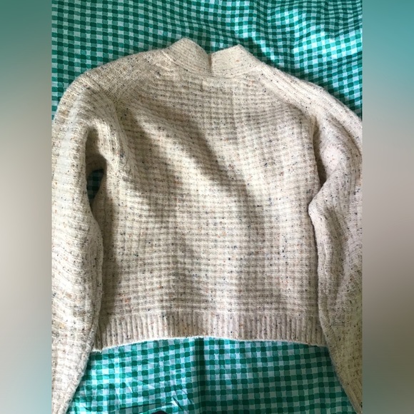 Universal thread| Button Sweater - Picture 2 of 4